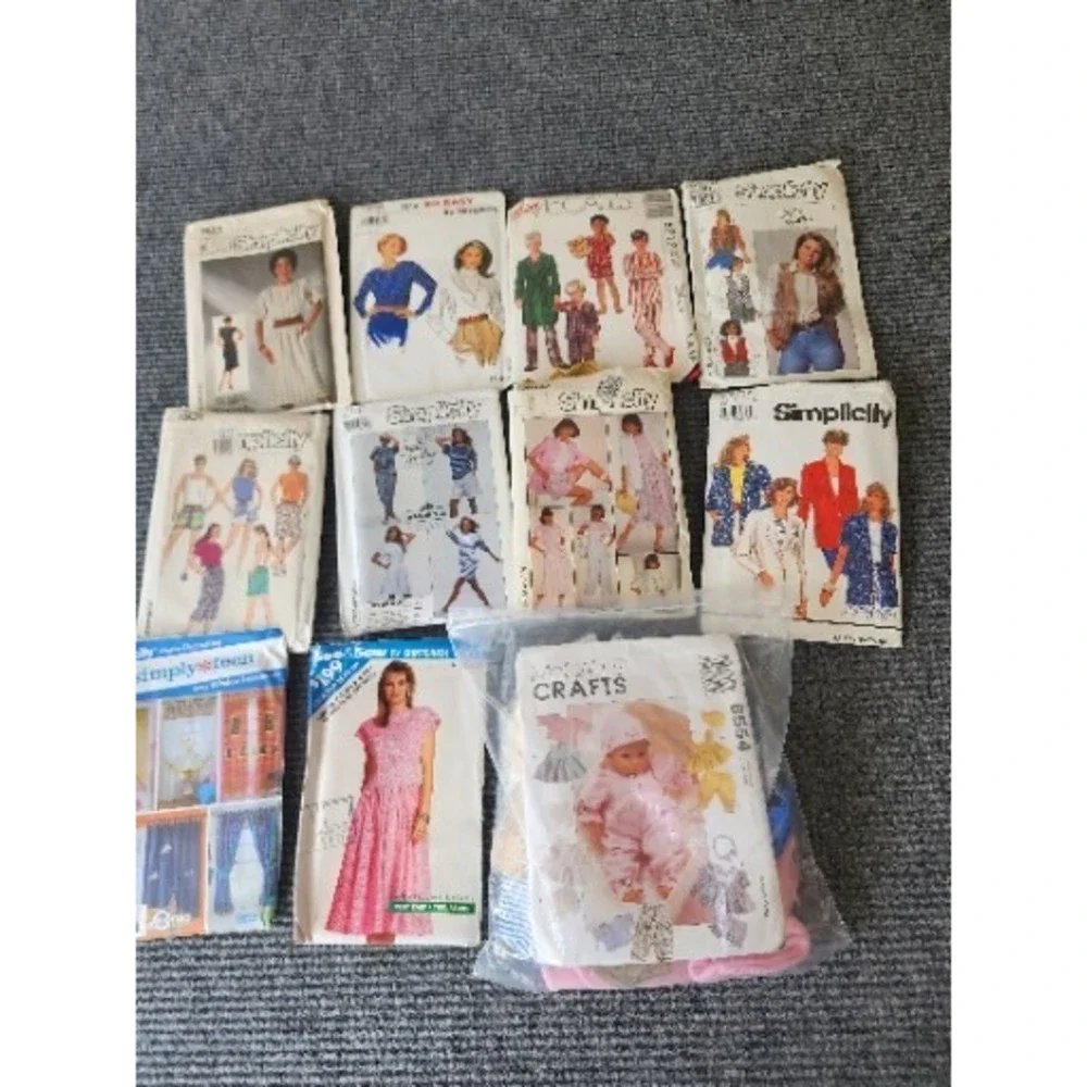 Lot of 11 Assorted Sewing Patterns Uncut And Cut